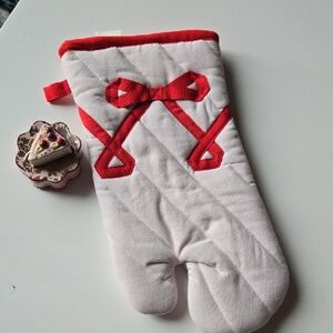 NWT Anthropologie Oven Mitt & Trinket Dish